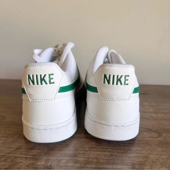 NIKE Court Vision Low Next Nature Men’s Shoe Size 9.5 #B1442